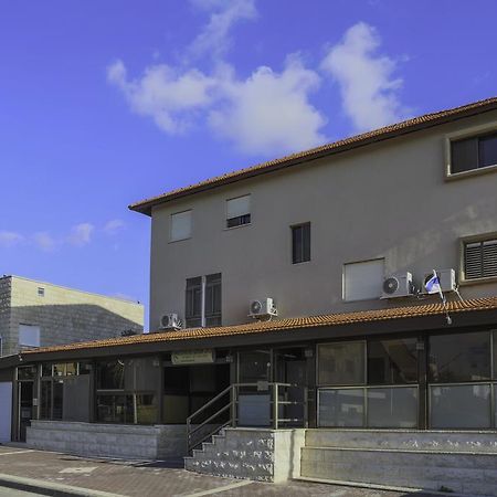 Amigo Hotel On The Beach Nahariya Exterior photo